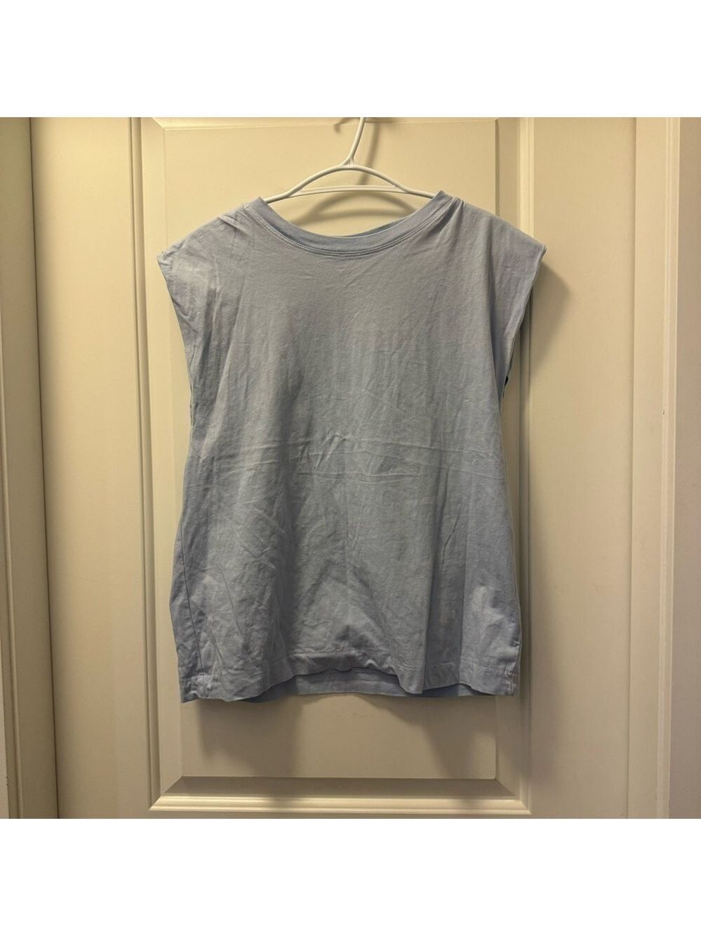 💥4 for $25💥H&M Light Blue Padded Shoulder Tank